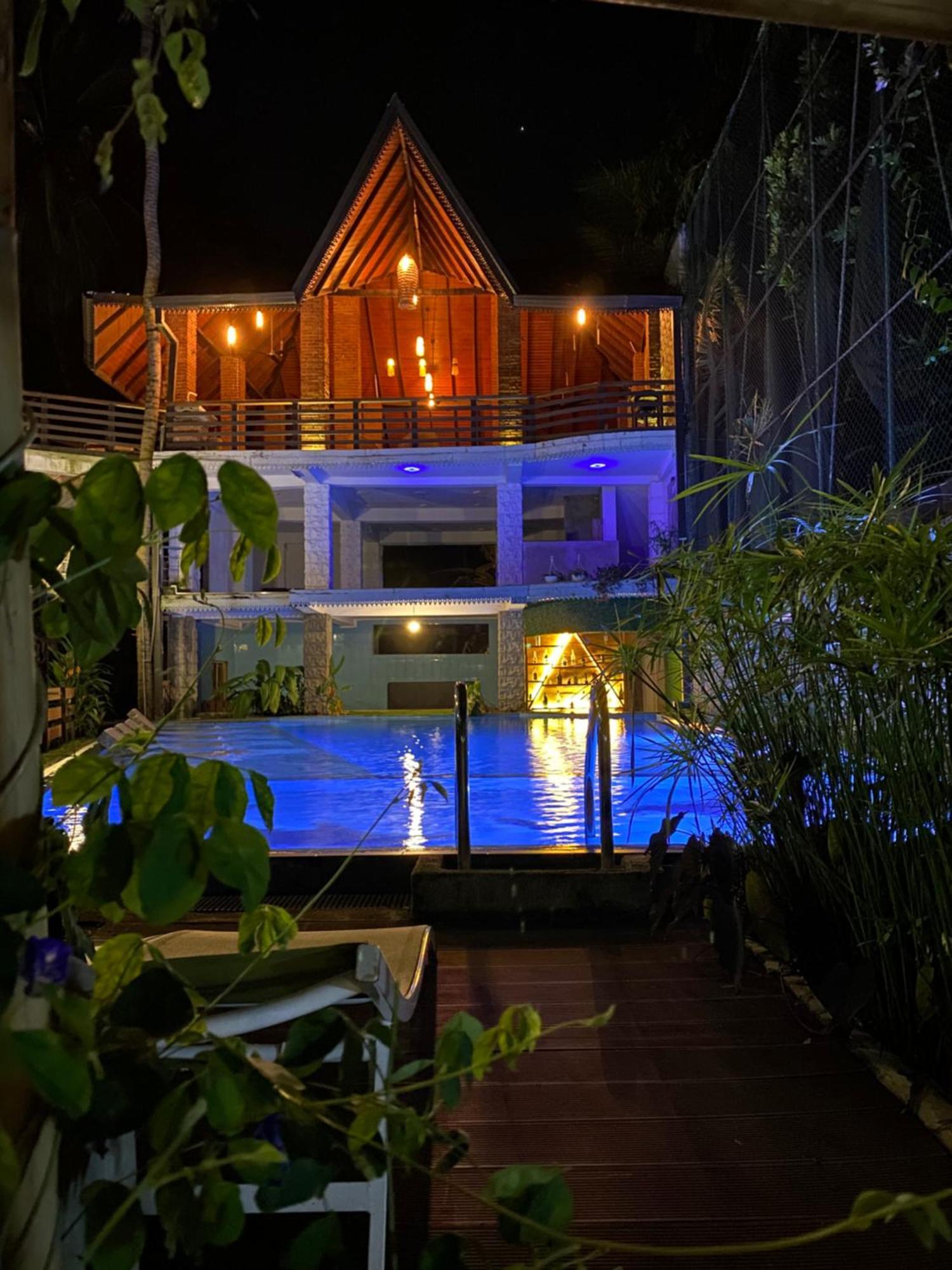 Hotel Tinaya Dambulla Exterior foto